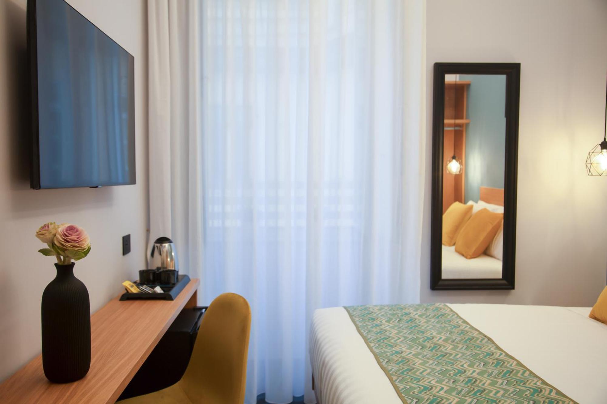 Main - Duomo Otel Napoli Dış mekan fotoğraf